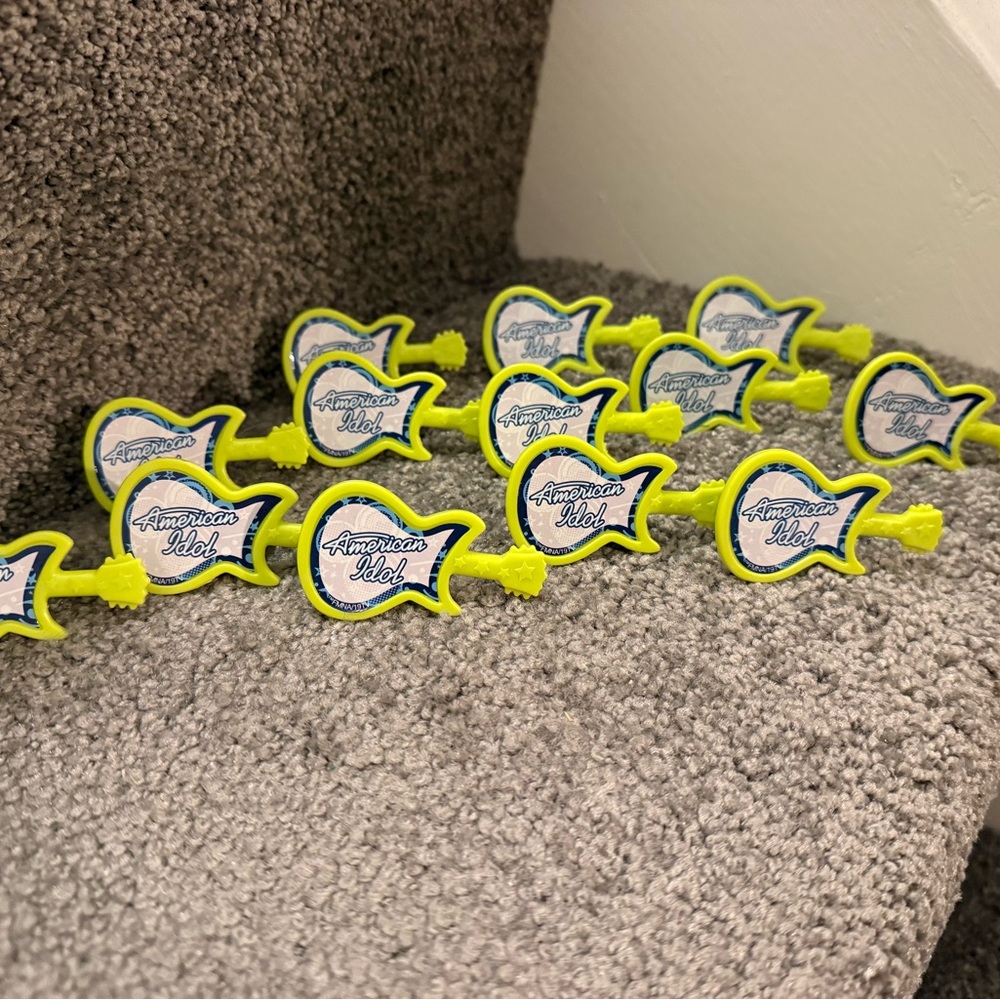 Set of American Idol themed rings